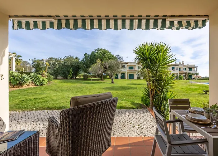 Casa Alma Branca * Pêra